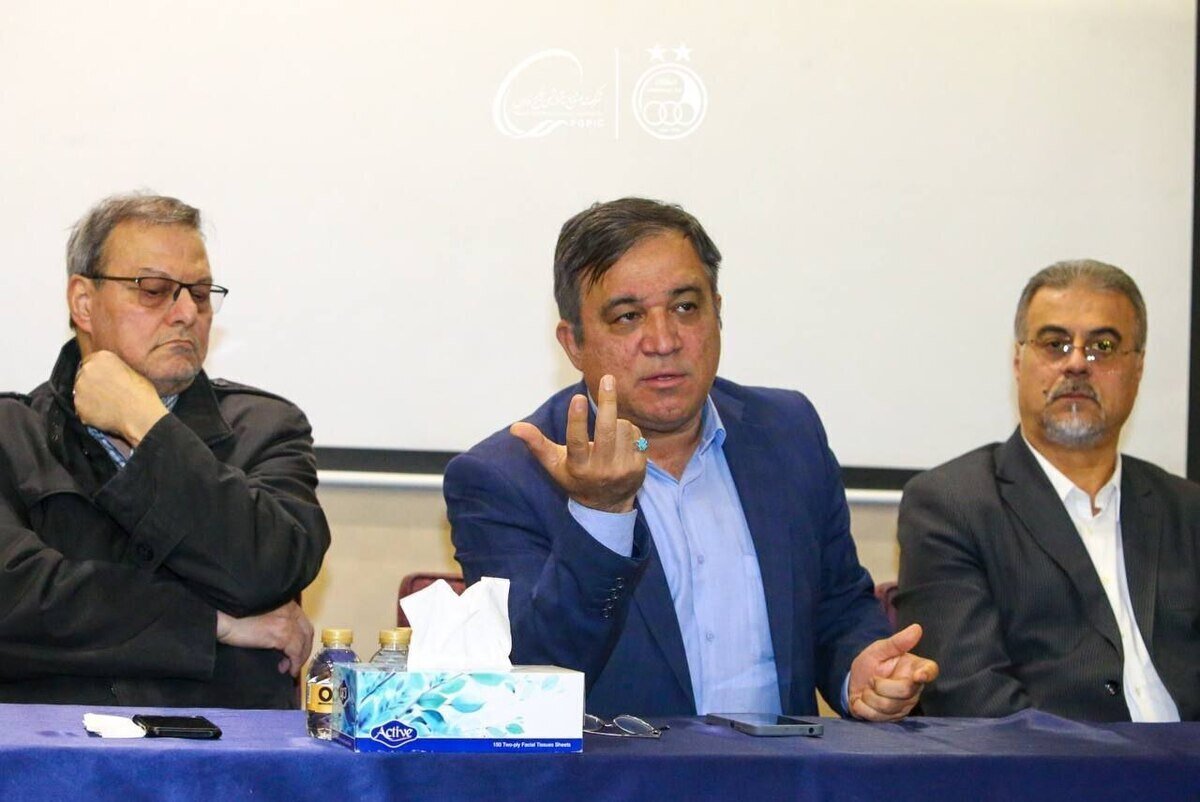 تاجرنیا: همه جوره با ساپینتو همراهی کردیم/ امسال یکی از تیمهای رویایی تاریخ استقلال را بستیم