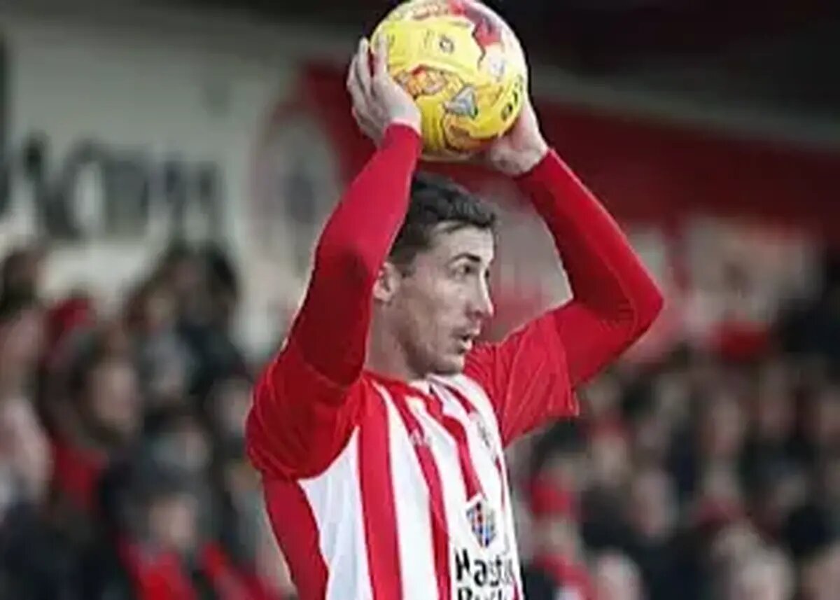 بازیکن سابق فوتبال انگلیس به اتهام تلاش برای قتل متهم شد