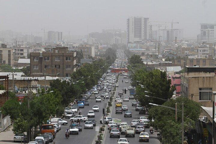 هوای بسیار ناسالم کلانشهر مشهد در ۲ اسفند ماه