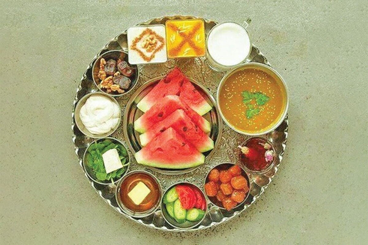 افطار و شام را در ماه رمضان جدا کنیم/ اهمیت مصرف لبنیات، پروتئین‌ و سبزیجات