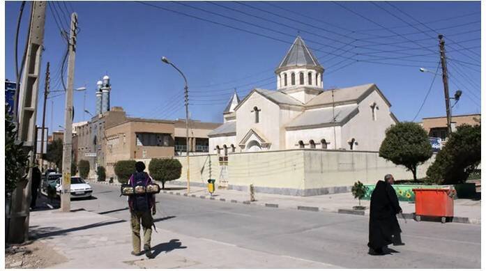 «من جلال آل احمد هستم»، «چلیپا و هلال» و «جامانده دشت»