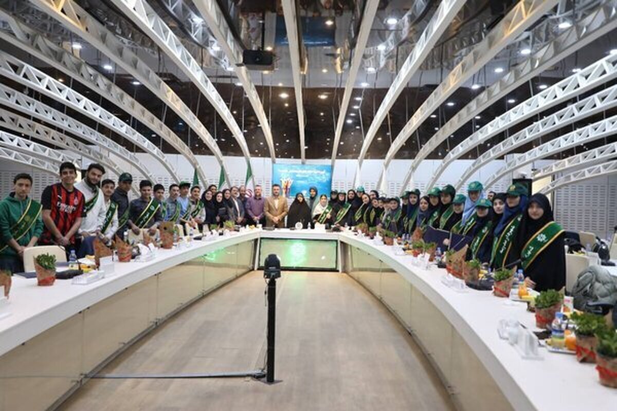 آینده‌سازان شهر در جایگاه شهرداران مدارس معرفی شدند