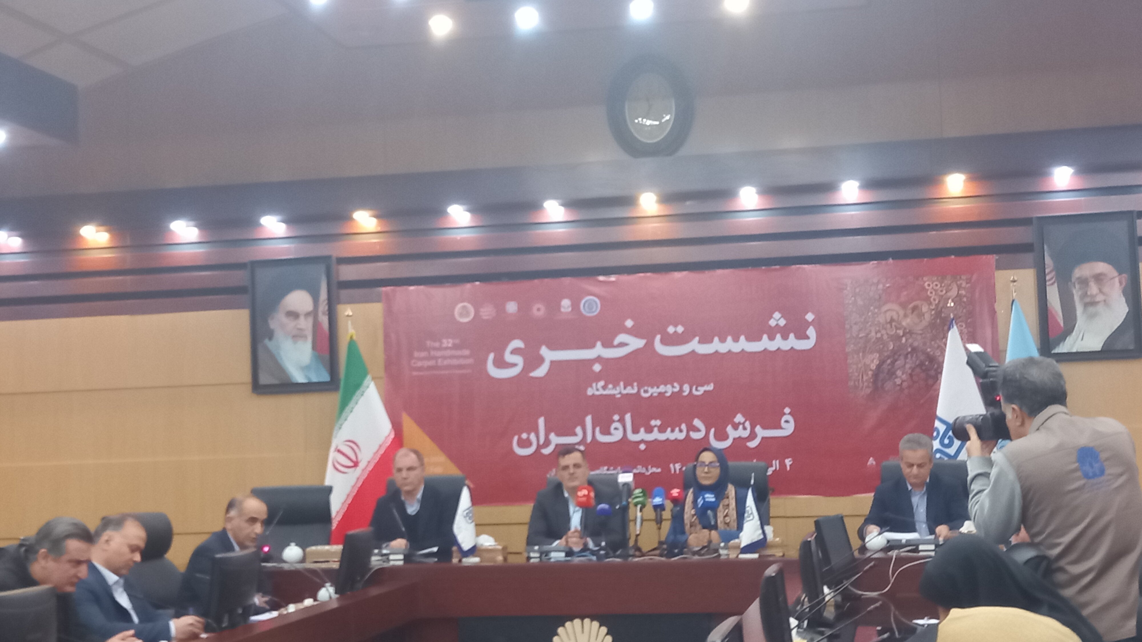 صادرات فرش ایران به زیر ۴۰ میلیون دلار رسیده است + فیلم