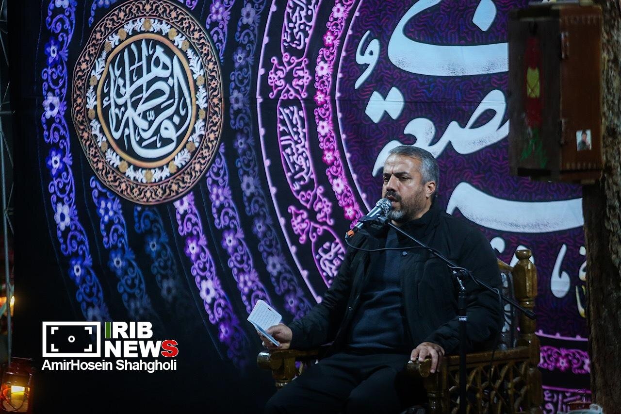 مراسم مناجات خوانی شب‌های ماه مبارک رمضان در بهشت زهرا تهران