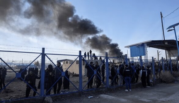 وال‌استریت مدعی فرارِ ۱۵ هزار نفر از اردوگاه داعشی‌ها در سوریه شد