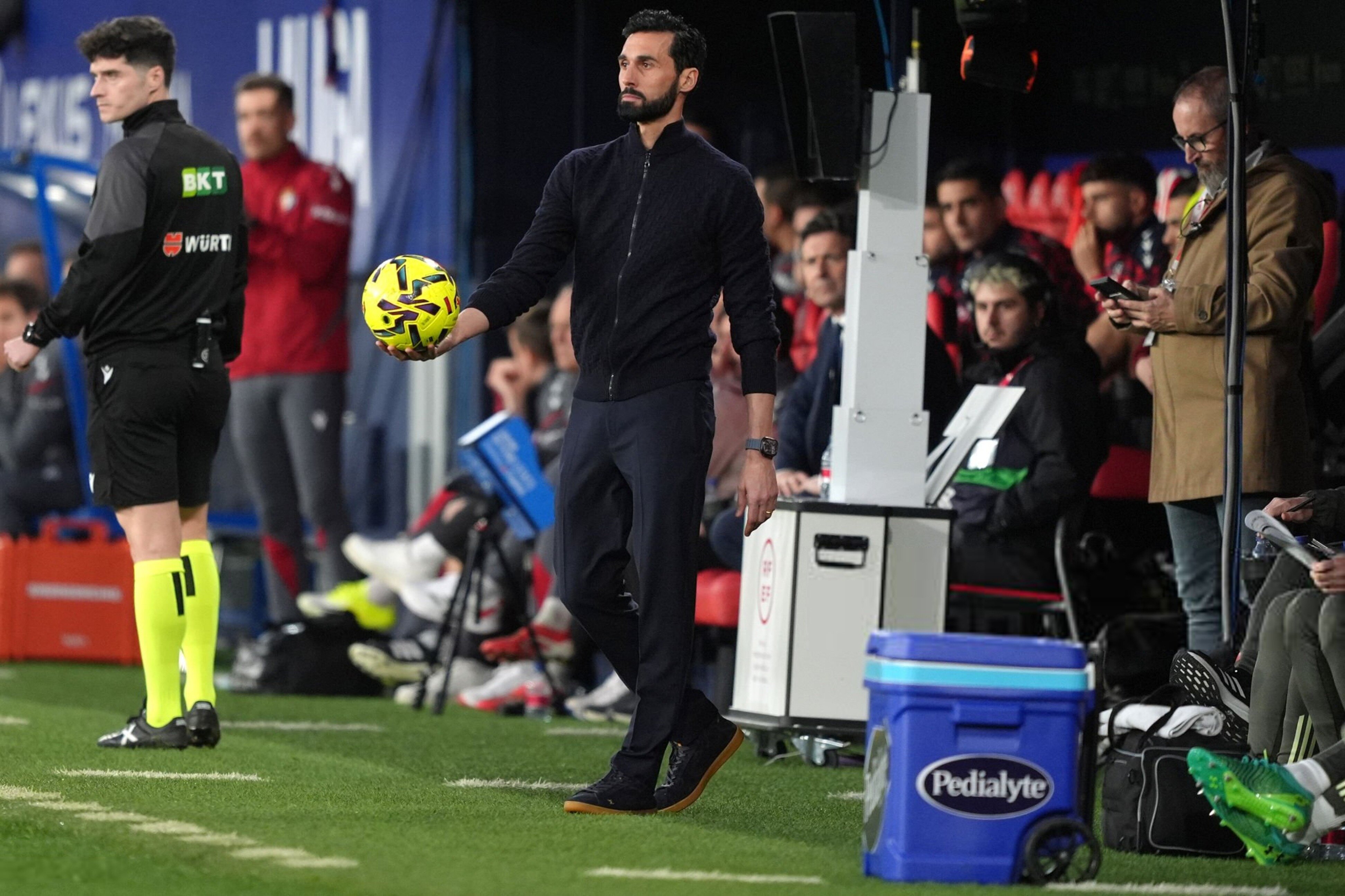 انتقاد آربلوا از داوری: صحنه قبل گل خطا بود!