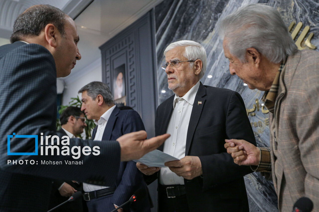 عکس/ جلسه مجمع کارآفرینان با معاون اول رئیس جمهور