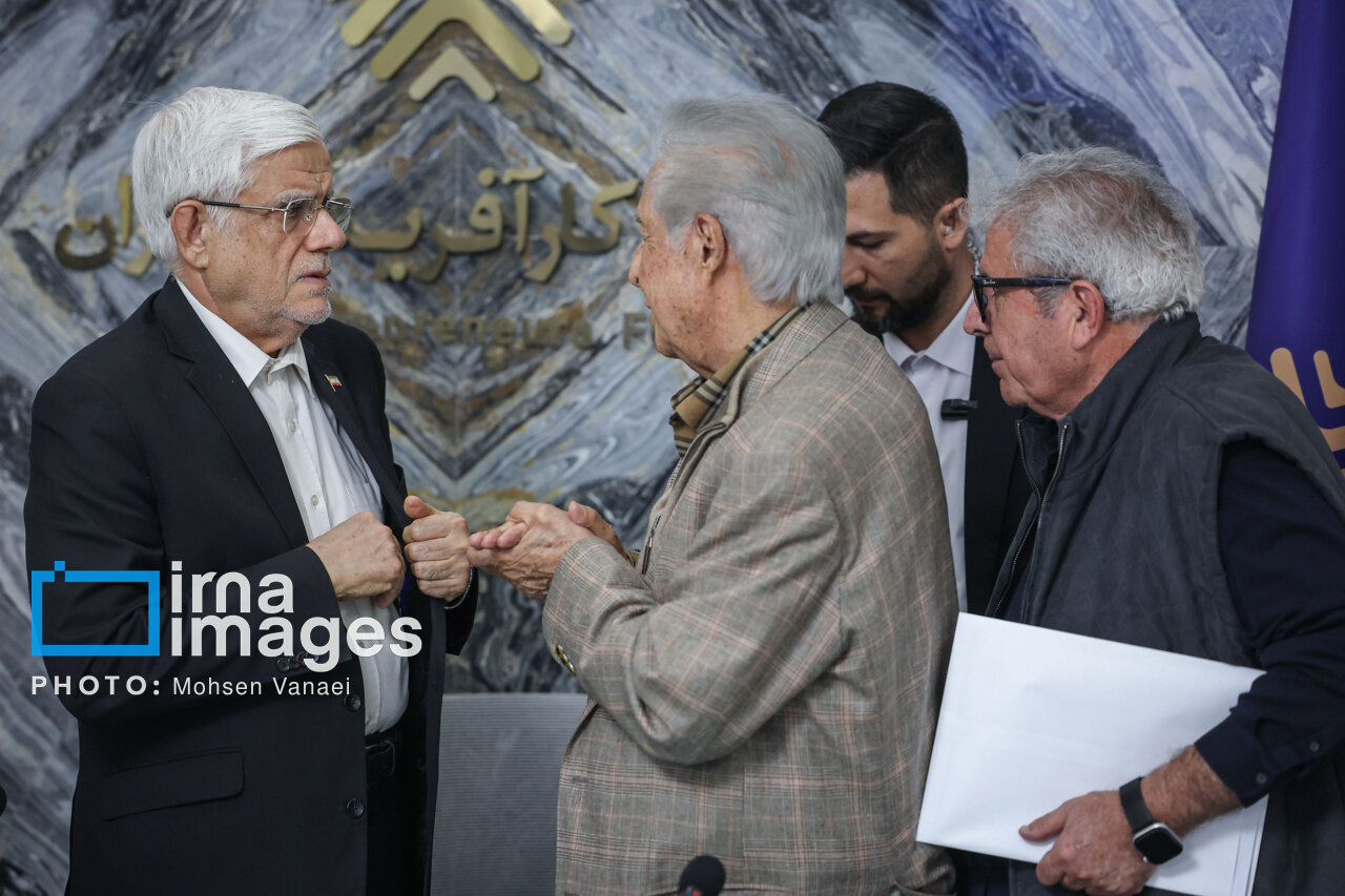 عکس/ جلسه مجمع کارآفرینان با معاون اول رئیس جمهور