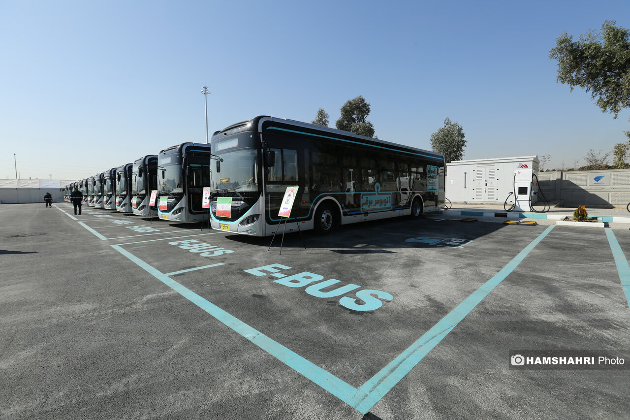 اتوبوس های دوکابین بیشتر در راه است