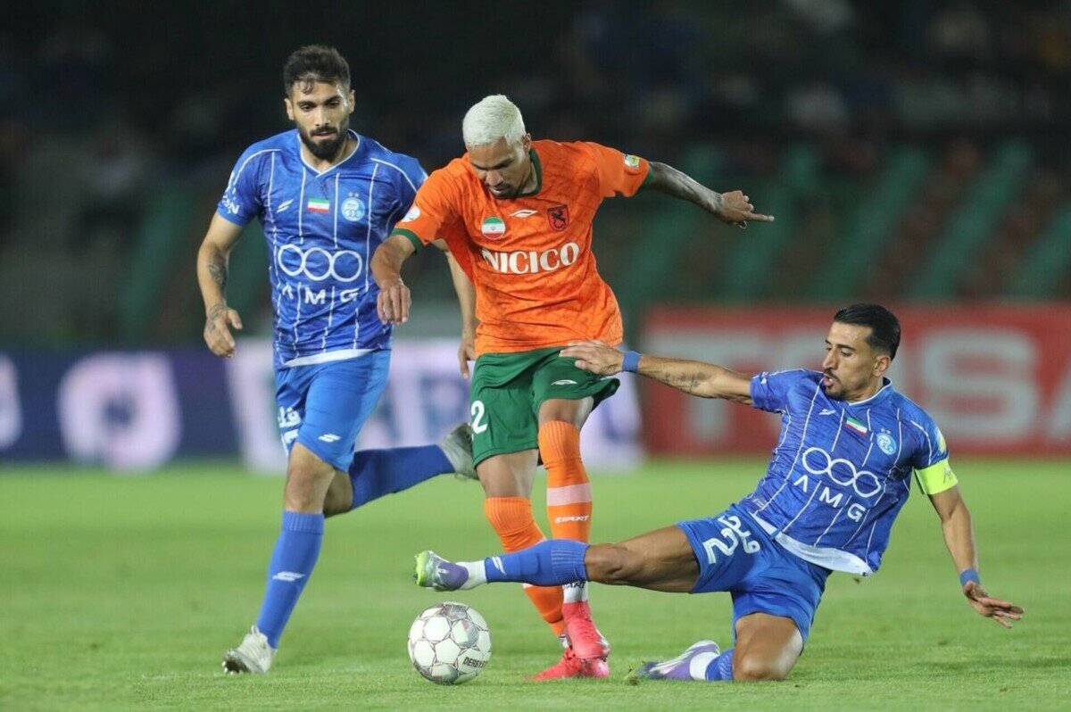 برنامه دیدار‌های فوتبال امروز / از تلاش استقلال و تراکتور برای تصاحب صدر تا دربی لندن