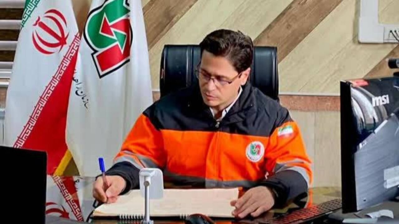 لکهگیری با آسفالت گرم در چهار محور اصلی سقز به طول ۲۰۰ کیلومتر