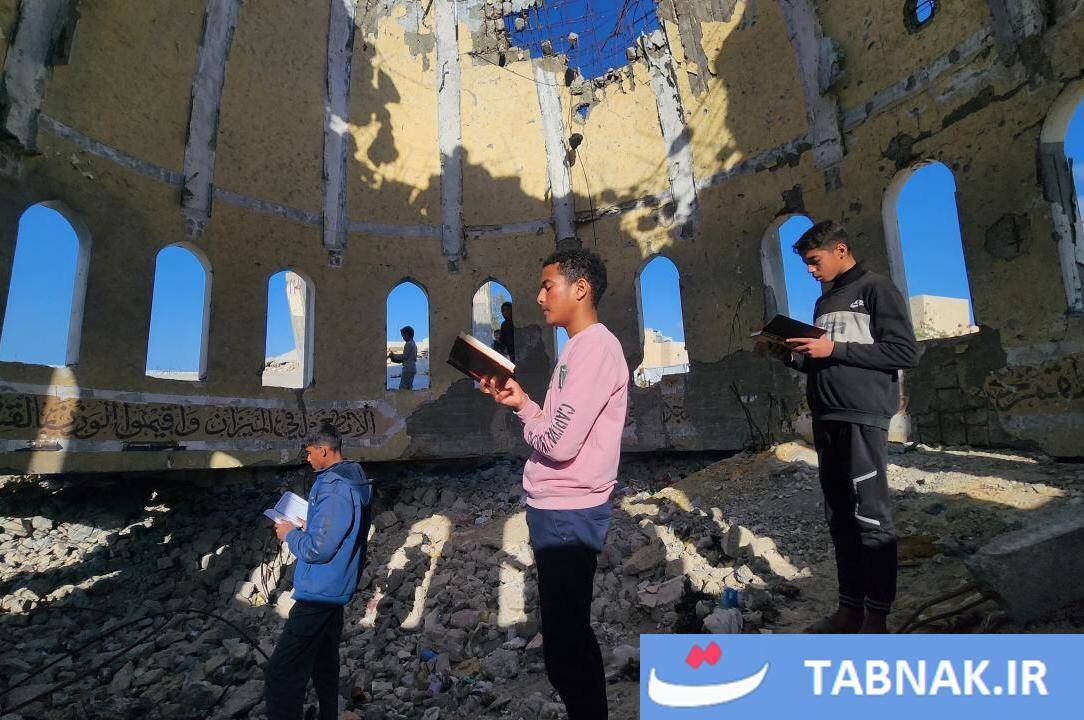 تلاوت قرآن میان ویرانههای غزه