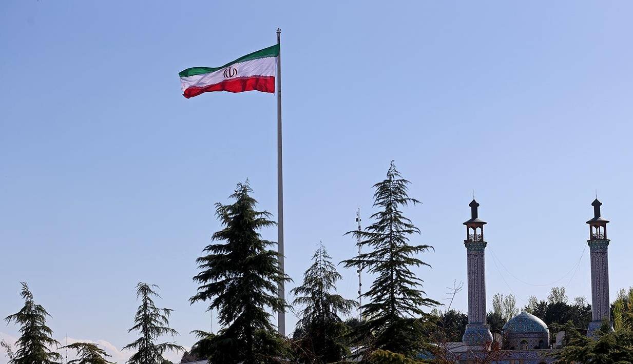 سرمقاله وطن امروز/ چرا لیبرال - ‌دموکراسی توان فهم جمهوری اسلامی را ندارد؟