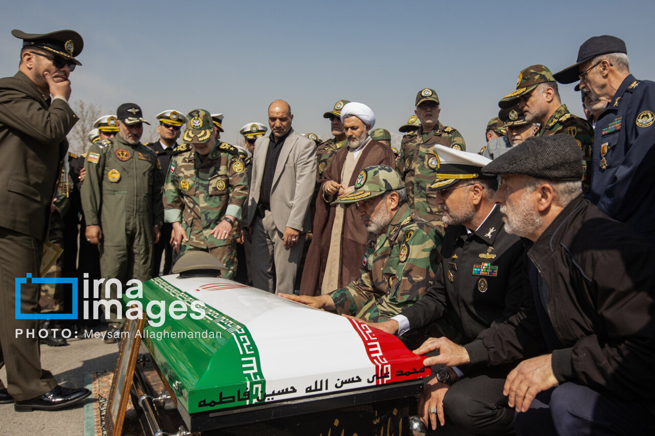 عکس/ تشییع پیکر امیر سرتیپ «ناصر محمدی فر»