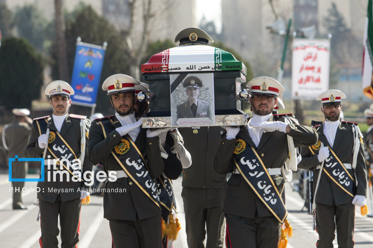 عکس/ تشییع پیکر امیر سرتیپ «ناصر محمدی فر»