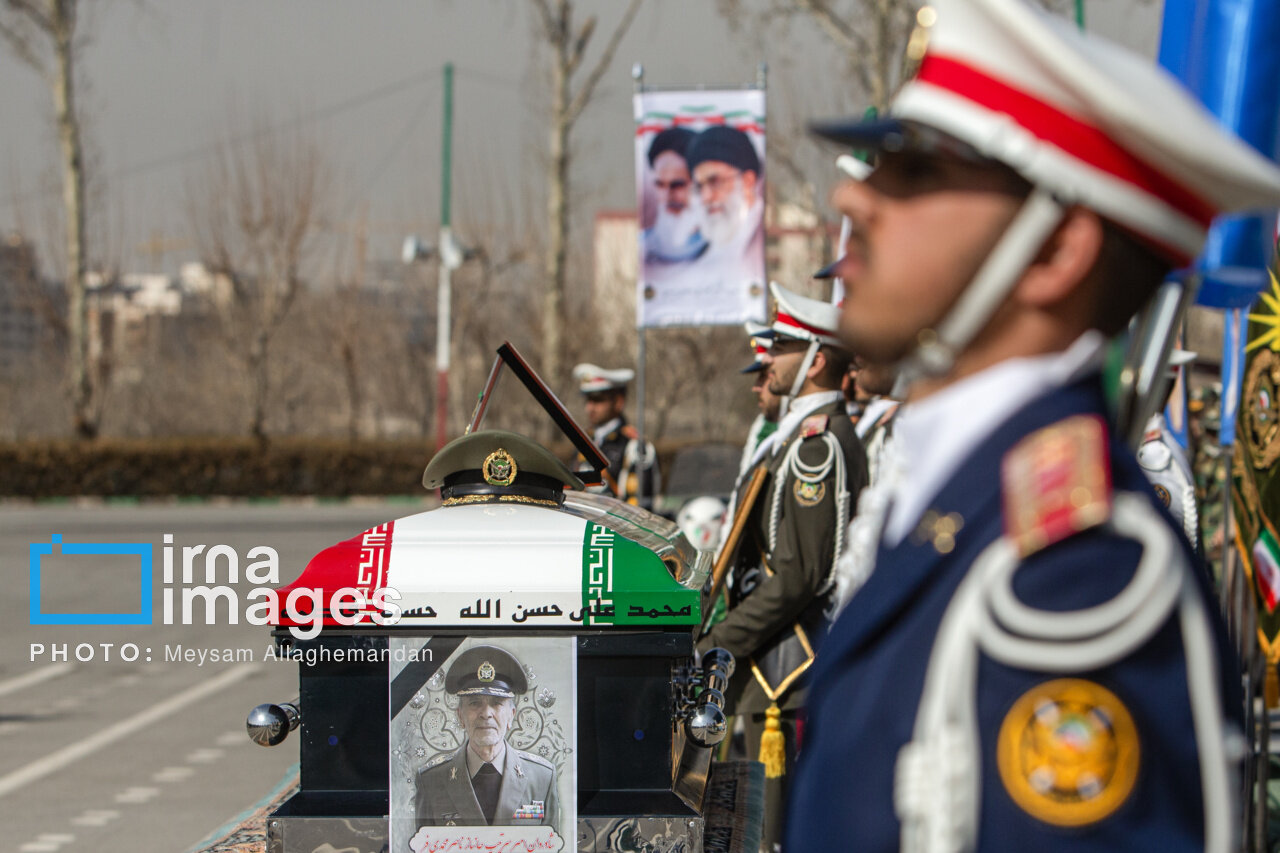 عکس/ تشییع پیکر امیر سرتیپ «ناصر محمدی فر»