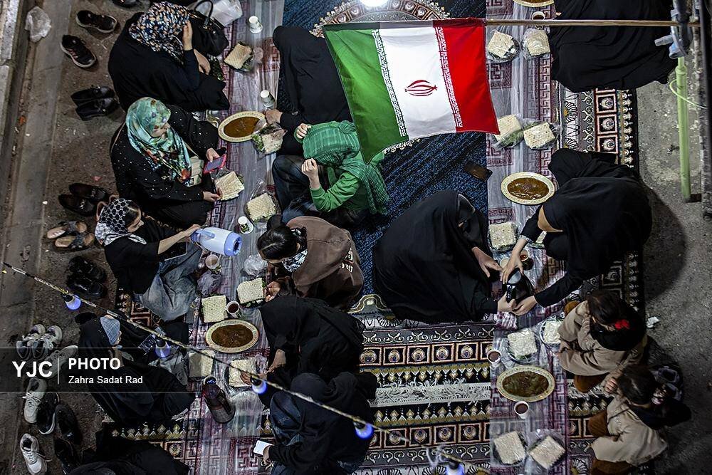 روایتی از مراسم «کوچه افطاری» در ماه مبارک رمضان تهران