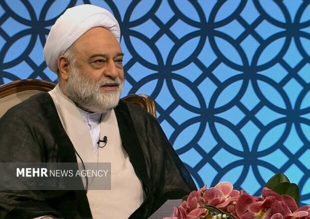 وابستگی به غیر خدا آغاز سقوط عزت جامعه اسلامی؛ تبیین قرآنی مفهوم عزت