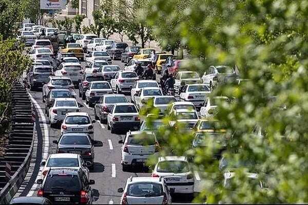 انسداد آزادراه رشت–قزوین؛ترافیک سنگین در محورهای منتهی به تهران