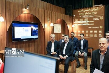 بازدید رئیس سازمان ثبت اسناد و املاک کشور از نمایشگاه روایت تحول