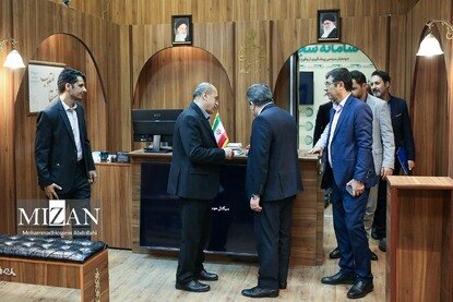 بازدید رئیس سازمان ثبت اسناد و املاک کشور از نمایشگاه روایت تحول