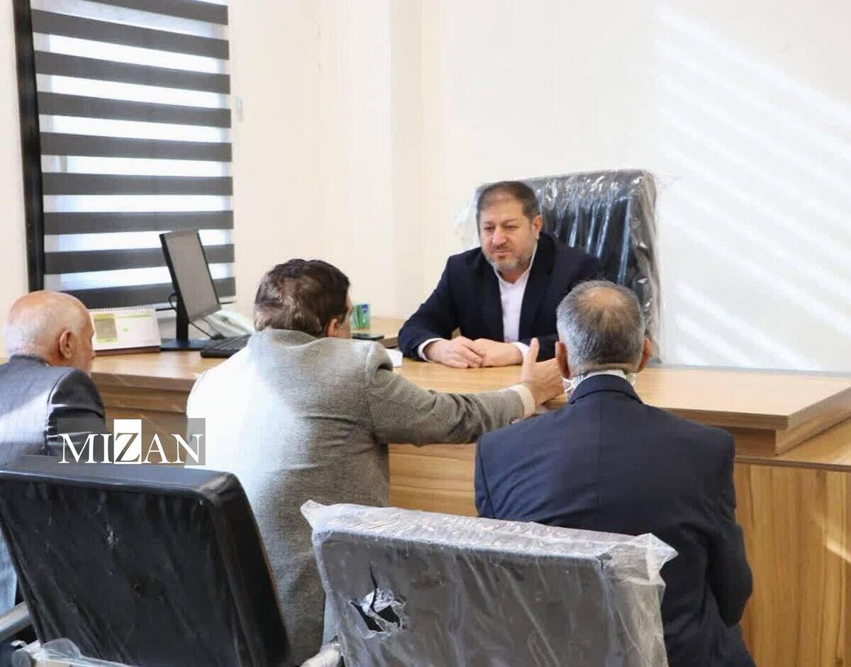 رئیس کل دادگستری استان ایلام به درخواستهای حقوقی و قضایی ۷۵ نفر از مراجعان رسیدگی کرد