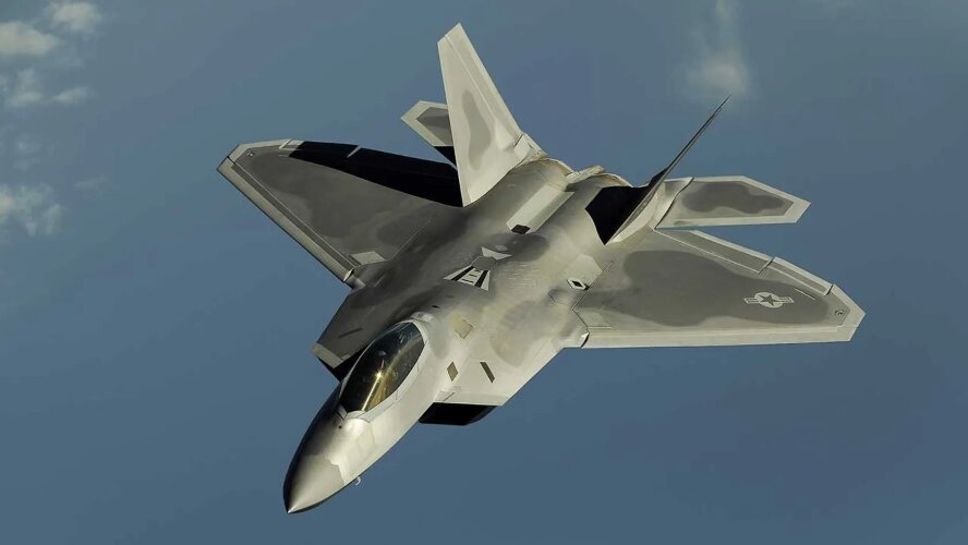 مصرف سوخت جنگنده F-22 رپتور چقدر است؟