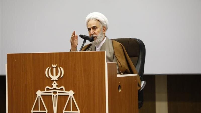 شکستن قداست مراکز علمی قابل قبول نیست/ انتخابات مظهر حاکمیت مردم