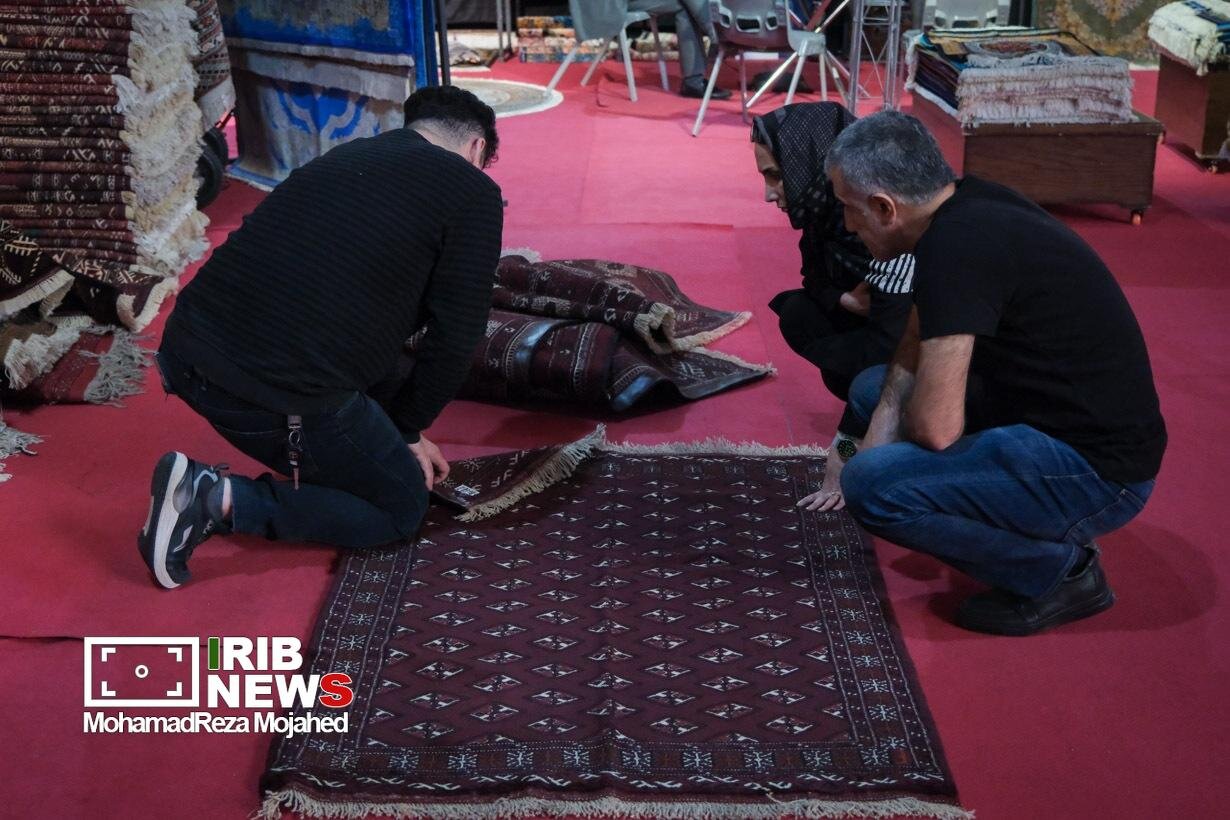 افتتاح سی و دومین نمایشگاه فرش دستباف ایران