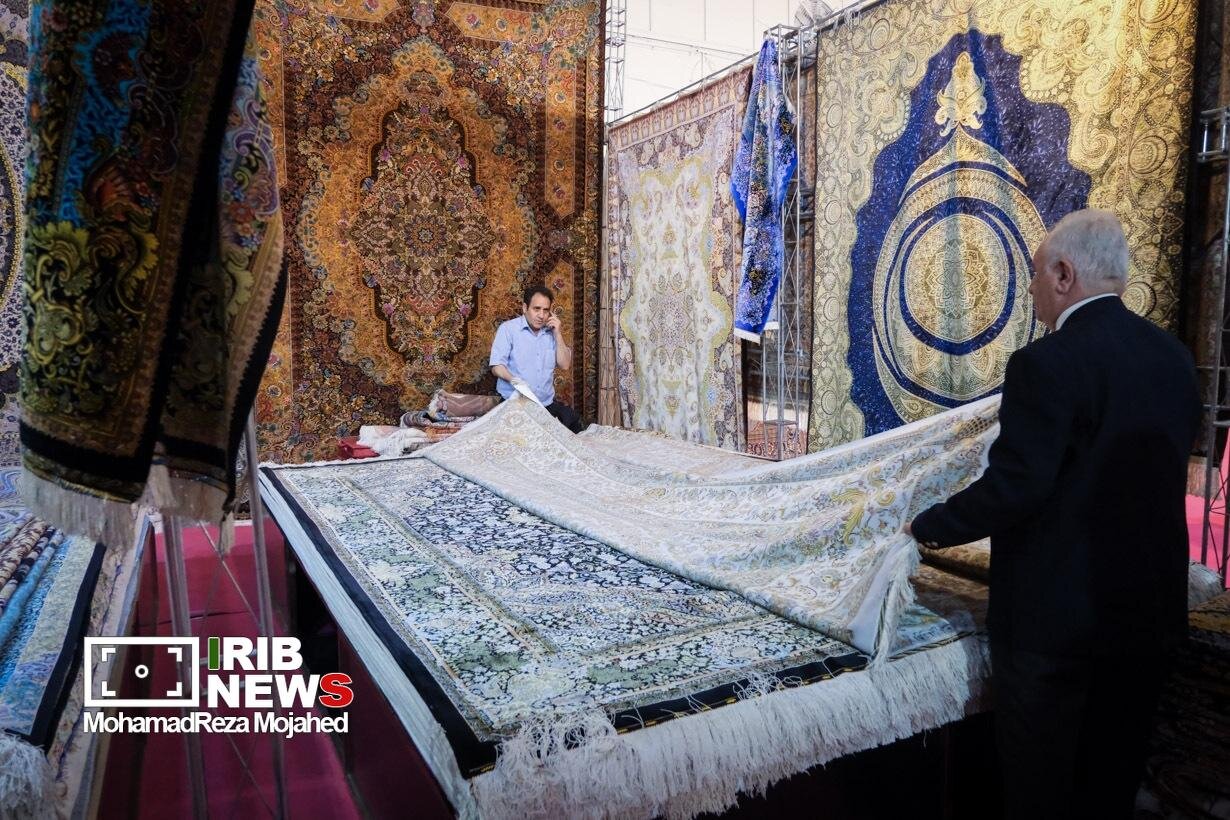 افتتاح سی و دومین نمایشگاه فرش دستباف ایران