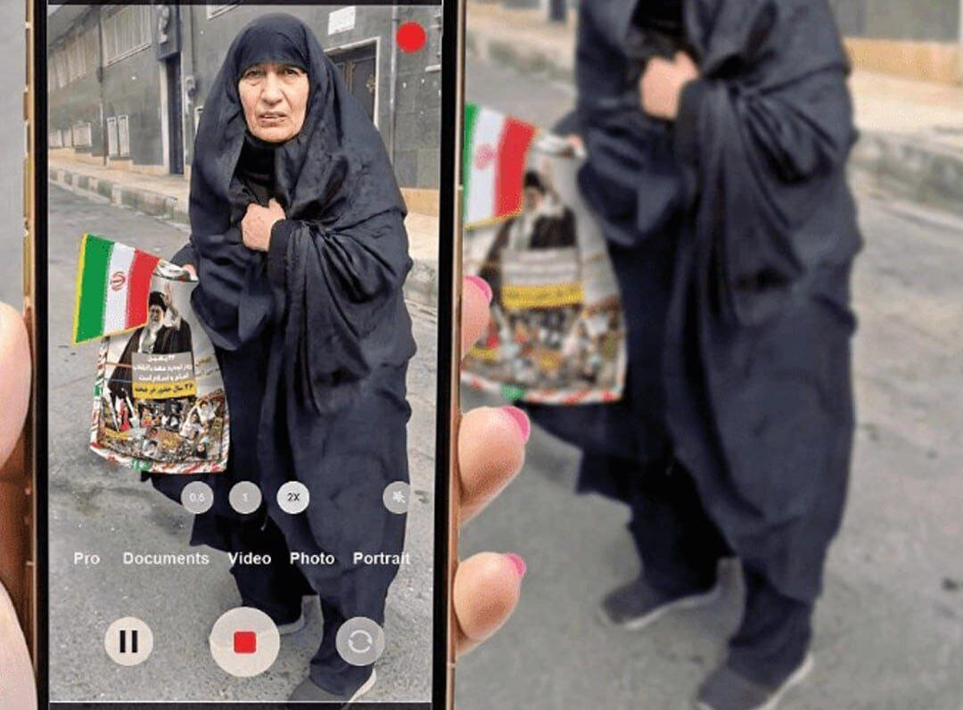 واکنش‌های مجازی به دختری که زن سالمند در راهپیمایی ۲۲بهمن اهانت کرده بود