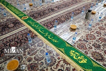 افطار در حرم مطهر رضوی