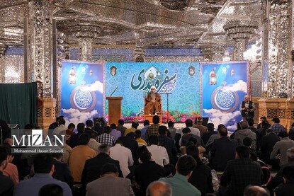 افطار در حرم مطهر رضوی