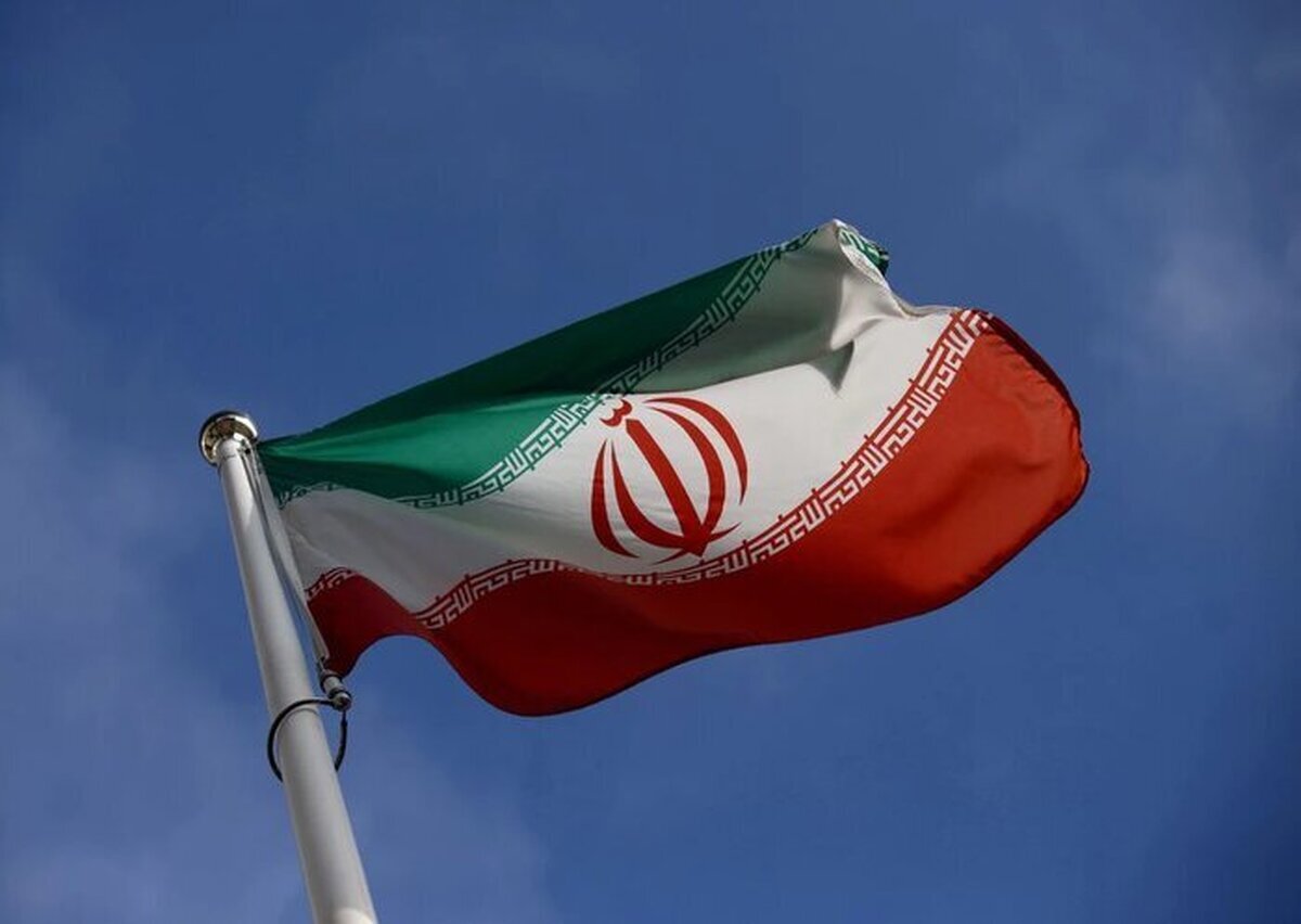 مجازات هتک حرمت پرچم در کشور‌های جهان؛ چین تا ۳ سال، فرانسه تا ۶ ماه و رژیم صهیونیستی تا یک سال حبس + فیلم