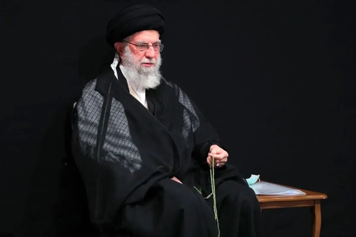 رهبر انقلاب: روح و راه [حضرت سیّدحسن نصرالله] هر روز سرافرازتر از پیش جلوه خواهد کرد ان‌شاءالله + فیلم