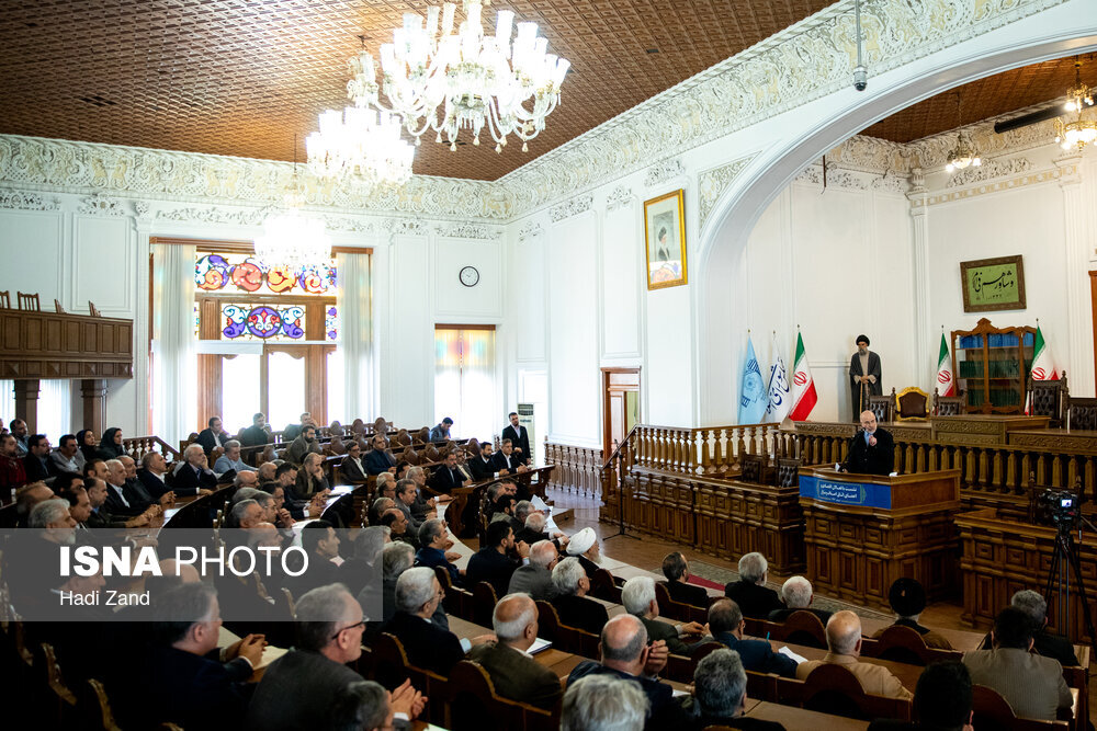 عکس/ نشست فعالان اقتصادی و اصناف با رئیس مجلس