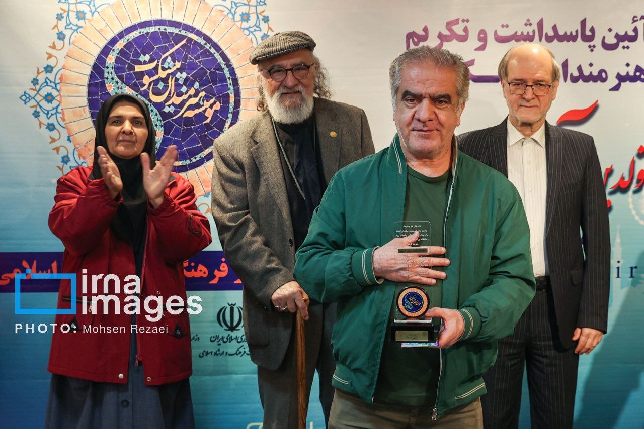 عکس/ مراسم پاسداشت و تکریم هنرمندان پیشکسوت