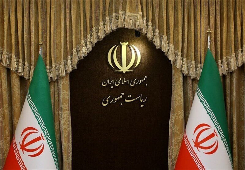 من در دفتر کار خودم اتاق به آن بزرگی را می‌خواهم چکار؟! | ببینید