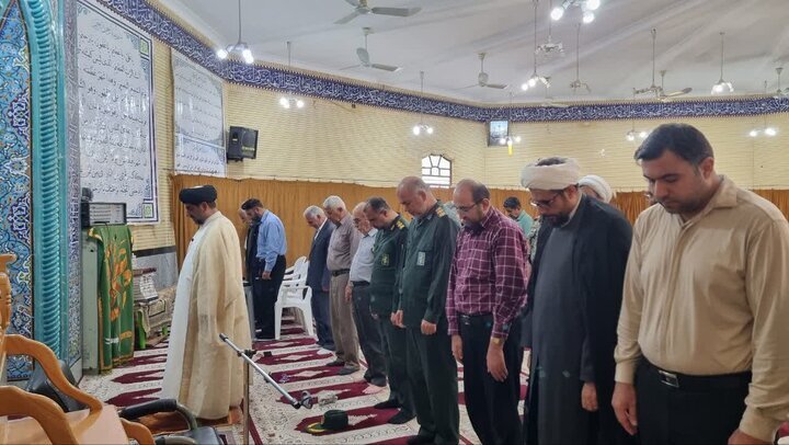 امام جمعه گناوه: هدف اصلی شیطان ایجاد تفرقه و دوری جامعه از ذکر خداست
