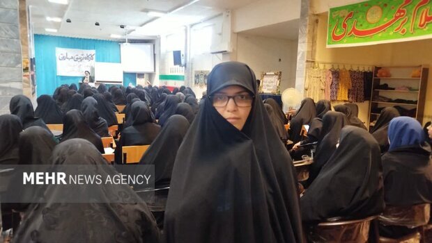 نخبهگزینی در اولویت پذیرش حوزه علمیه خواهران آستانه اشرفیه است