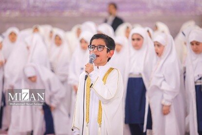 جشن عبادت و ضیافت افطار دختران روزه اولی در حرم مطهر رضوی