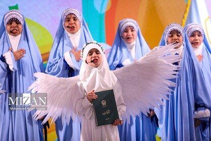 جشن عبادت و ضیافت افطار دختران روزه اولی در حرم مطهر رضوی