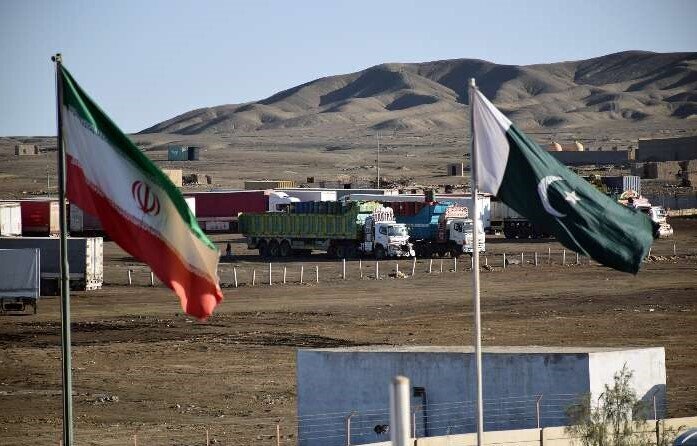 افتتاح رسمی گمرک منطقه منفصله مرز ریمدان در چابهار / ظرفیت تردد روزانه ۱۰۰۰ کامیون فراهم شد