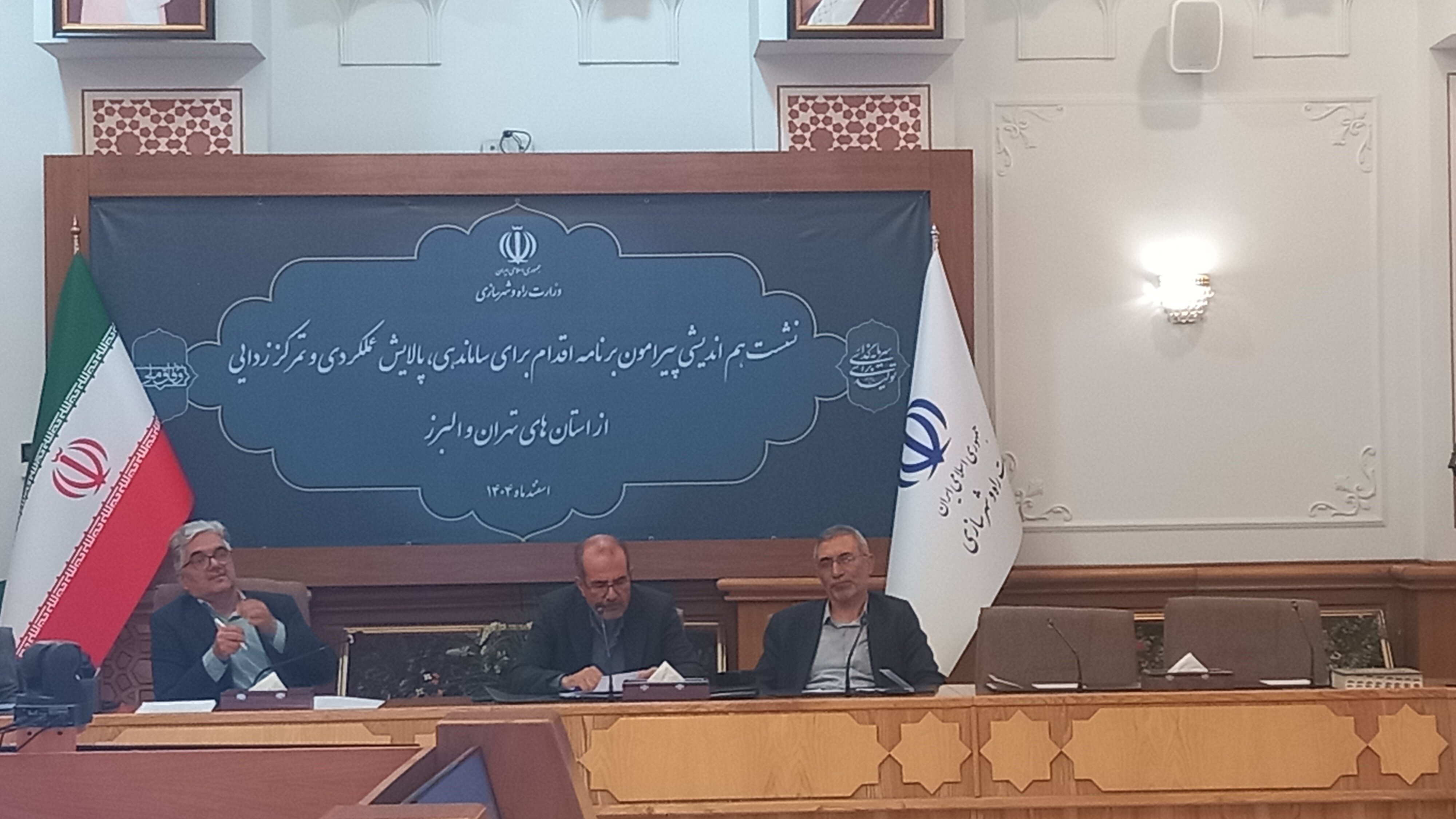 سازوکار توزیع رانت در ساخت وسازهای تهران باید برچیده شود
