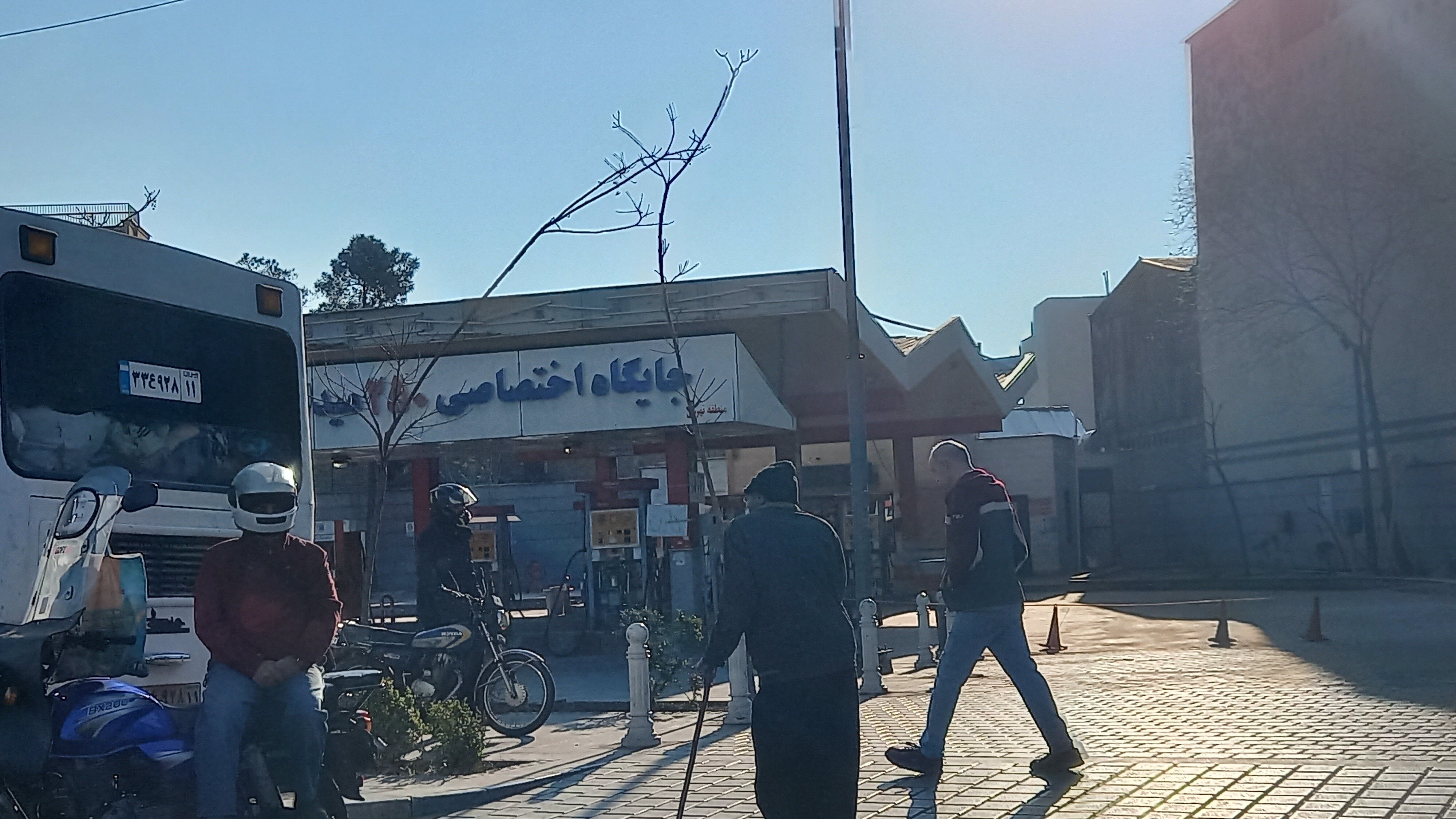 تعطیلی برخی از جایگاه‌های سوخت در جنوب تهران