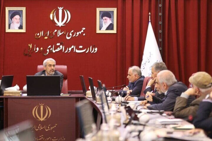 سرمایه بانک ها از طریق هیئت واگذاری افزایش می یابد