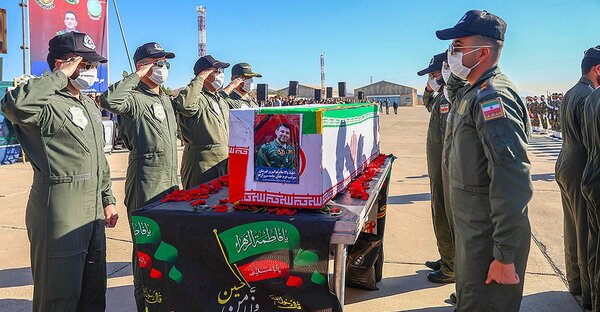 استقبال از پیکر شهید حامد سروآزاد در آبادان +عکس