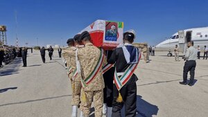 استقبال از پیکر شهید حامد سروآزاد در آبادان +عکس