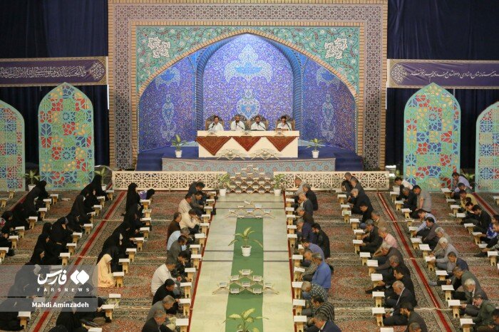 جمع‌خوانی قرآن کریم در حسینیه ثارالله کرمان