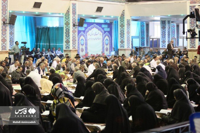 جمع‌خوانی قرآن کریم در حسینیه ثارالله کرمان